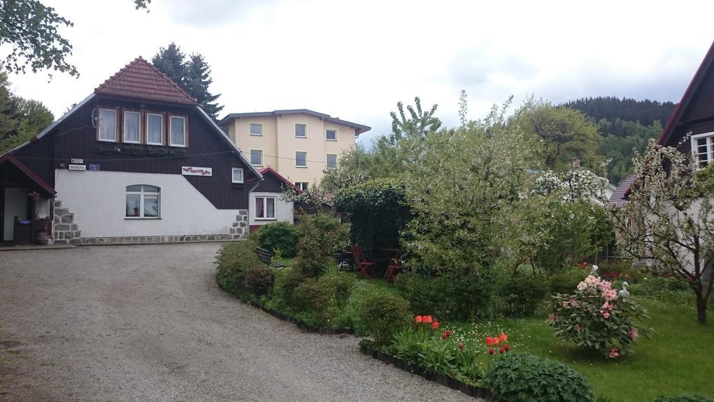Pokoje Goscinne Mirena Karpacz Exterior foto